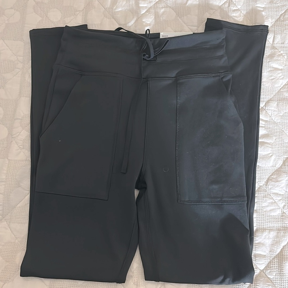 🐝5/$25🐝 NWT SO black high rise 7/8 legging size XS
